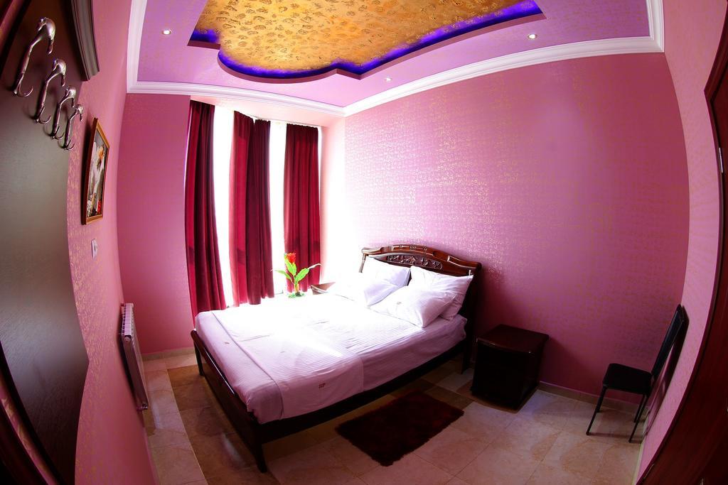 Sochi Plaza Hotel Jerevan Exteriér fotografie